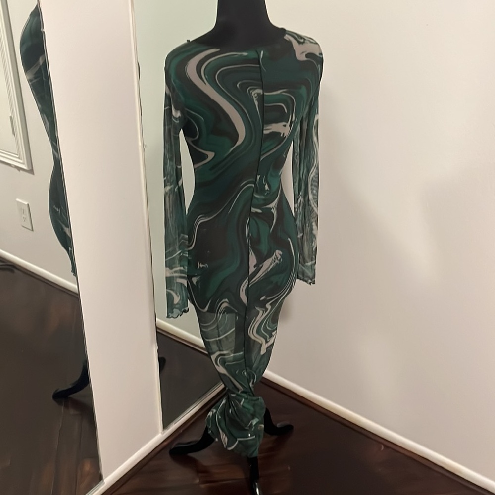 RAVE DRESS! - Picture 3 of 3